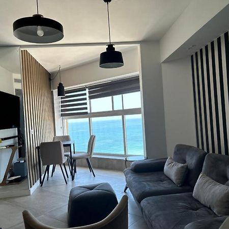 Beachfront Apartment Bat Yam Buitenkant foto