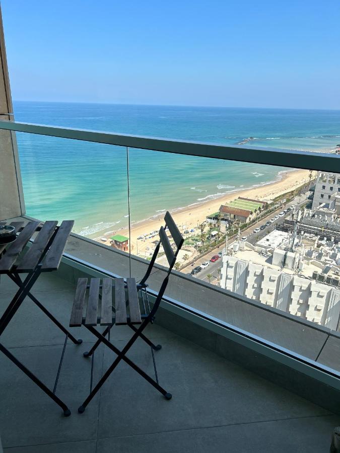 Beachfront Apartment Bat Yam Buitenkant foto