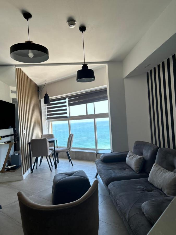 Beachfront Apartment Bat Yam Buitenkant foto