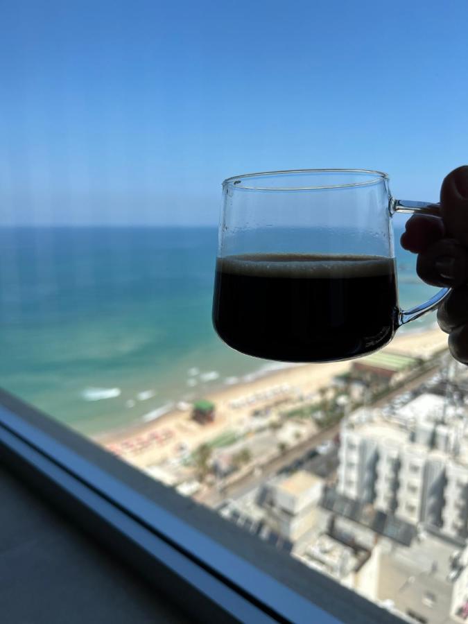 Beachfront Apartment Bat Yam Buitenkant foto